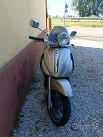 scooter Beverly 500