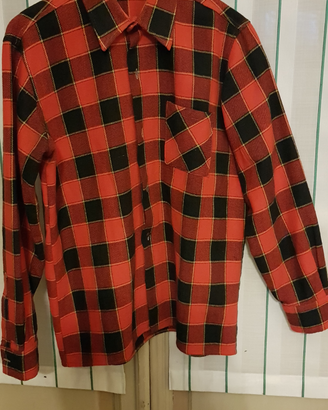 Camicia stile boscaiolo rossa e nera