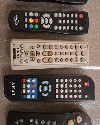 Lotto 4 Telecomandi TV/Decoder AKAI, PHILIPS, DIGI