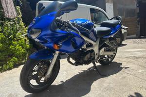 Suzuki sv650s