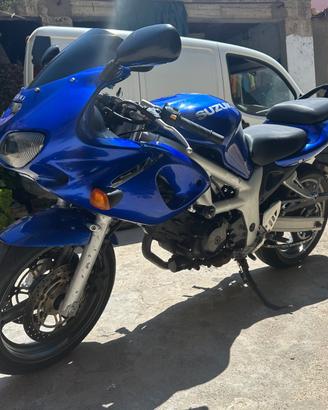 Suzuki sv650s