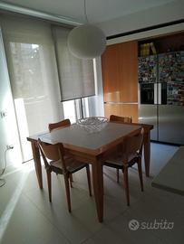 Tavolo cucina con sedie