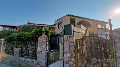 Semi-indipendente con cortile