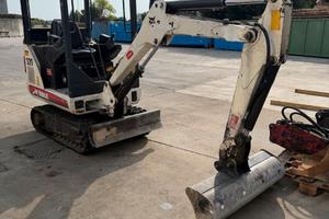 Mini Escavatore usato 16Q.LI BOBCAT 320