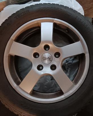 Cerchi R16 con gomme invernali