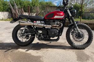 Triumph street scrambler