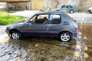 Peugeot 205