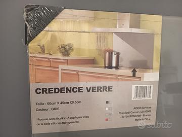 Paraschizzi in vetro colorato grigio tre moduli.