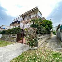 2 LOCALI A NOCERA TERINESE