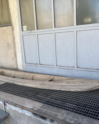 Canoa veneziana a fondo piatto inizi ‘900