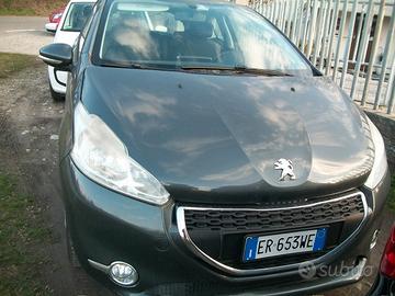 Peugeot 208 1.0 VTi 68 CV 3 porte Active DEL 06/06