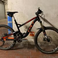 Bicicletta GT Force Expert