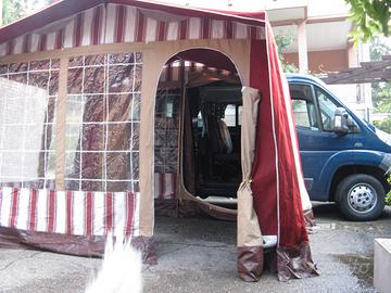 TENDA AUTOPORTANTE PER FURGONI VAN