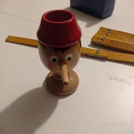 porta uova in legno artigianale pinocchio cm 10,5