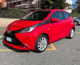 Toyota Aygo 1.0 VVT-i 69 CV x-play TSS Unipro neop