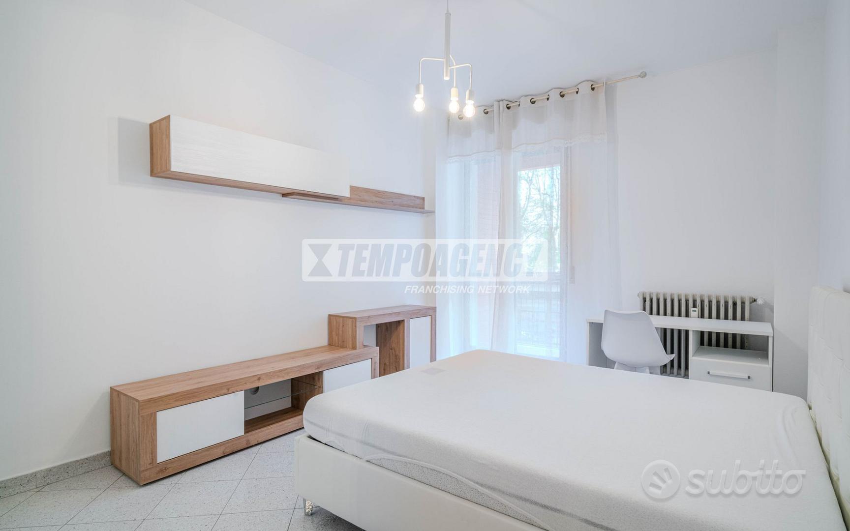 Ampio quadrilocale con terrazzo, box e cantina in - Vista 5