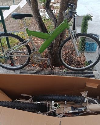 Mountain bike Pininfarina dentro scatolo