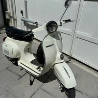Vespa Primavera 125