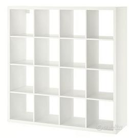 scaffele  cubi ikea con accessori kallax