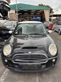 MINI COOPER S 1.6 B - ANNO 2004 - PER RICAMBI