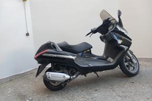 Scooter Piaggio X8 200cc