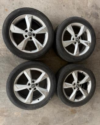 Cerchi in lega da 19 originali audi/vw con gomme