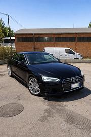 Audi A5 S tronic Quattro 2.0 tdi 190 cv coupé