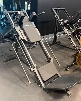 LEG PRESS HACK SQUAT