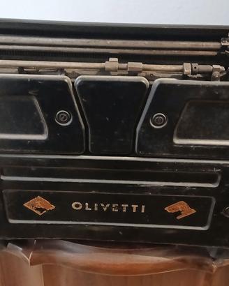 Macchina da scrivere Olivetti M40