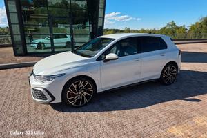 Volkswagen Golf GTE HYBRID elettrica/benzina