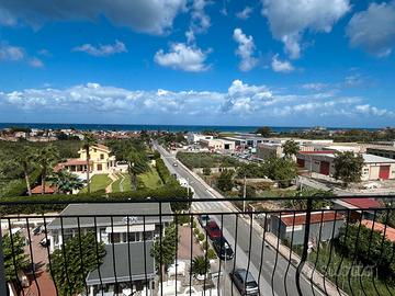 Saponara, appartamento panoramico vicino al mare
