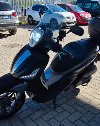 Piaggio Beverly 350