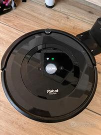 Roomba e5 aspirapolvere