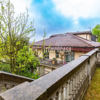 STRAORDINARIO APPARTAMENTO IN VILLA CON VISTA PANO