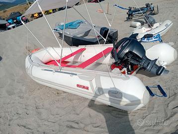 Gommone completo di motore e tendalino