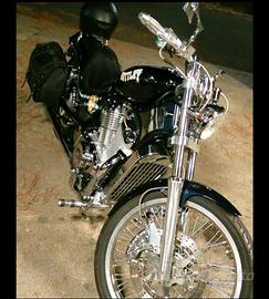 Suzuki VS 800 Intruder Custom Chopper