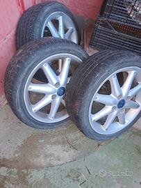 cerchi in lega ford fiesta da 16 pollici