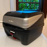 Bauletto Givi 32 litri + poggiaschiena