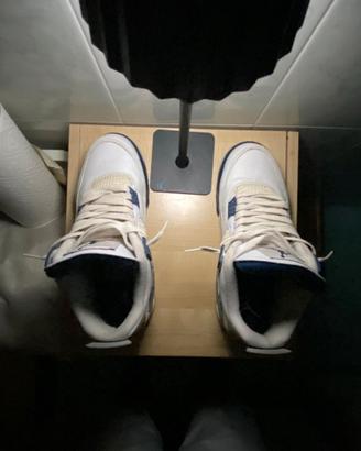 Air Jordan 4 Midnight Navy