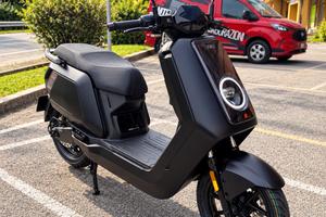 NIU NQix 500 elettrico Scooter 125 nuovo my 2026