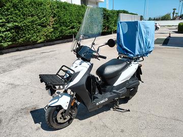 Scooter per consegne Kimco