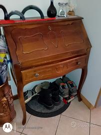 scrittoio con ribalta e cassetto 