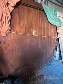 Portone in legno