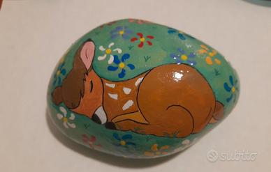 Sasso fermaporta dipinto a mano Bambi