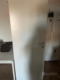 Porte bianche nuove