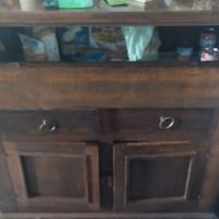 madia toscana con vetrina