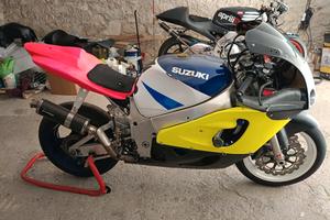 Suzuki gsx600r