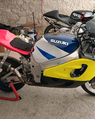 Suzuki gsx600r