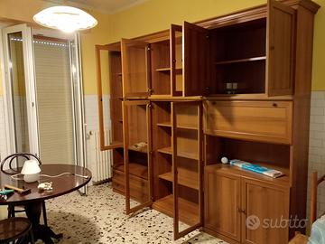 Credenza/armadio ben conservato