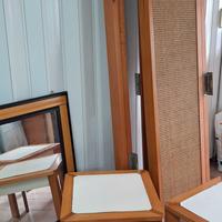 letto in legno più comodini più sedia più specchio